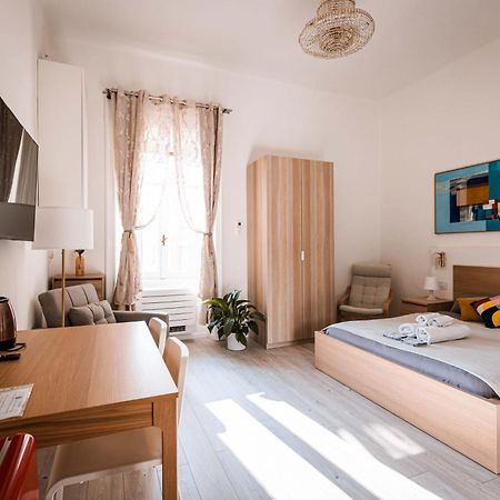 5Min From Citta Alta Chic Bergamo City Apartment Ngoại thất bức ảnh