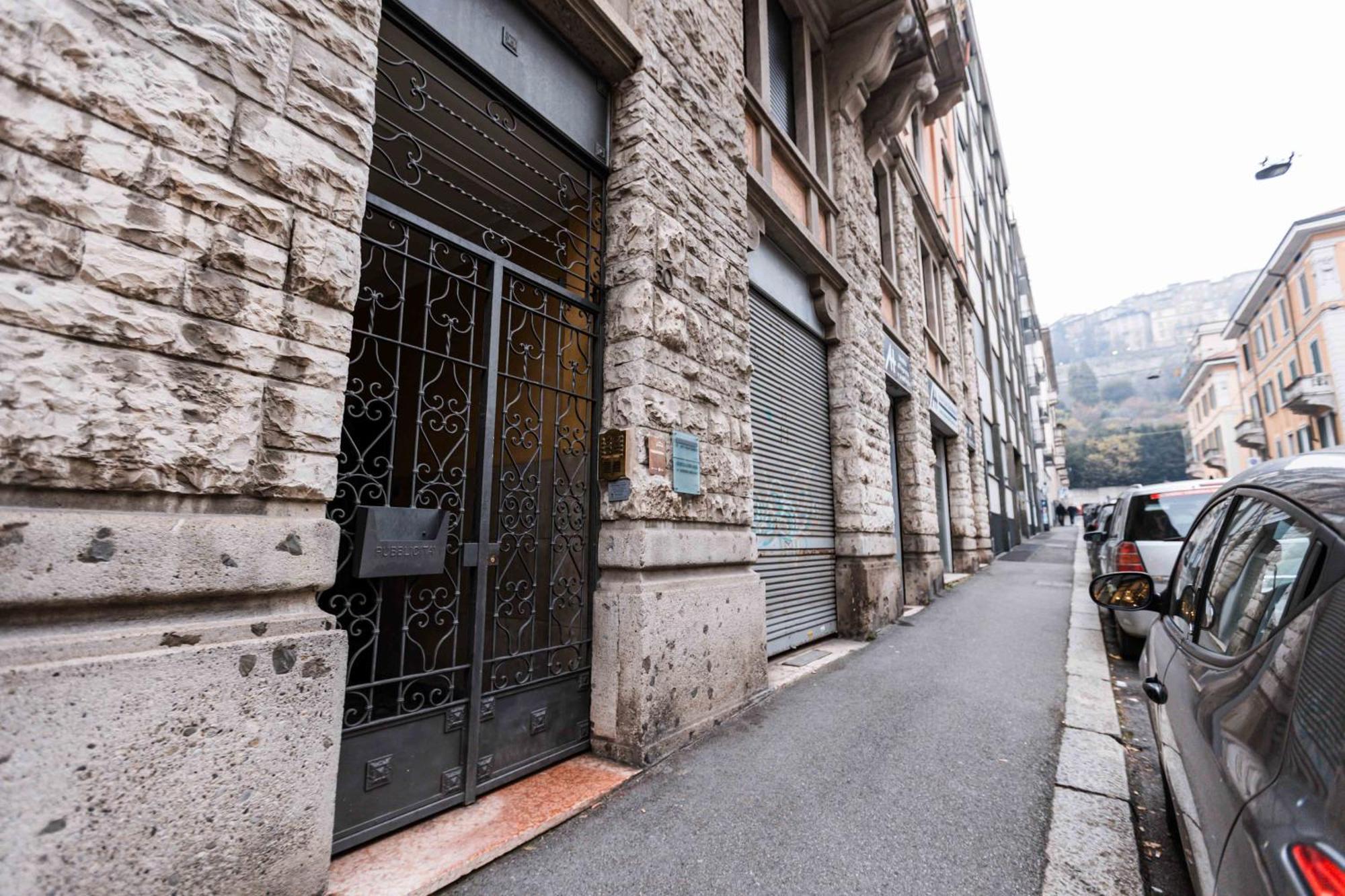 5Min From Citta Alta Chic Bergamo City Apartment Ngoại thất bức ảnh